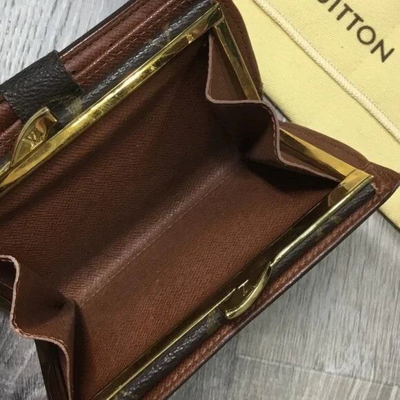 Louis Vuitton Monogram Wallet with Coin Purse - Picture 4 of 5